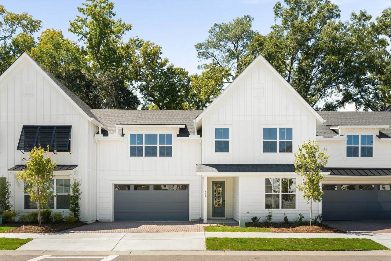 548 Hayes Pk Boulevard - Photo 1