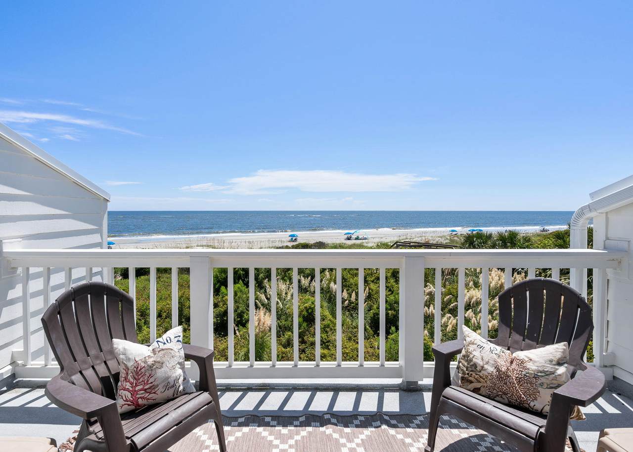7 Beach Club Villas - Photo 1
