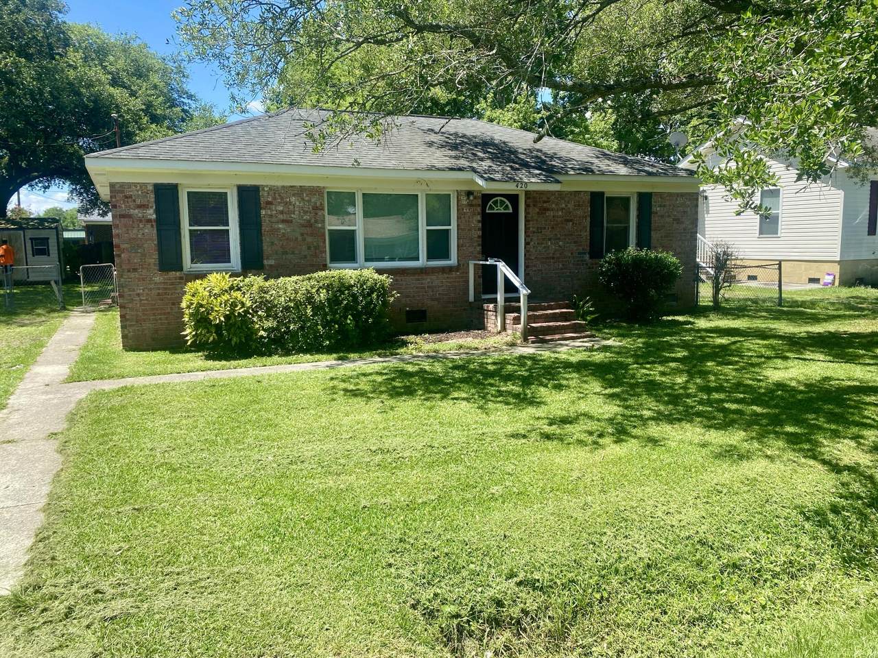420 Sarah Drive - Photo 1