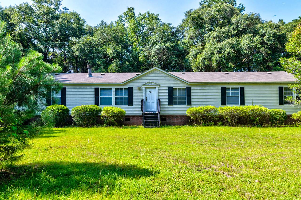 8111 Jareds Landing Road - Photo 1