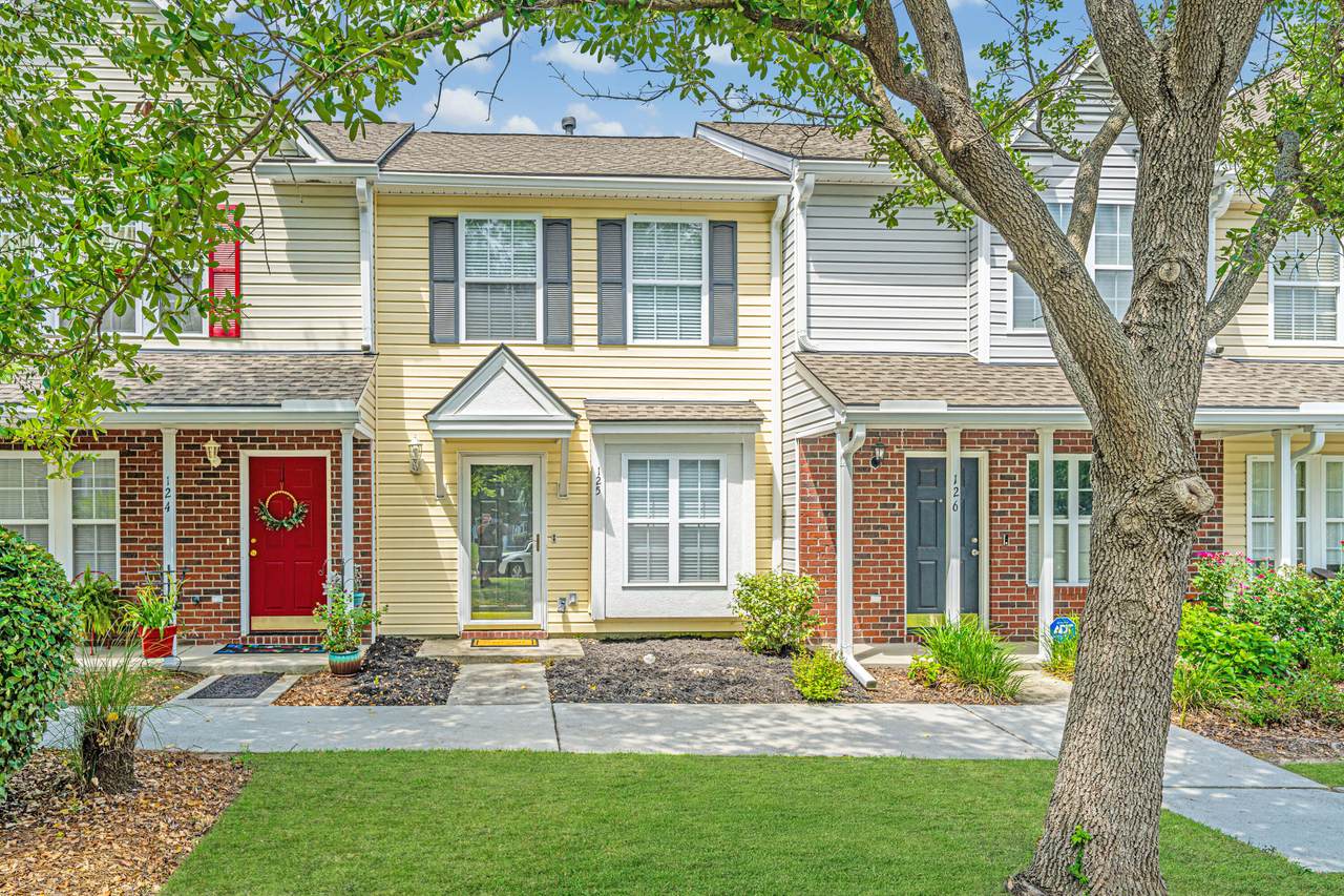 125 Macy Circle - Photo 1