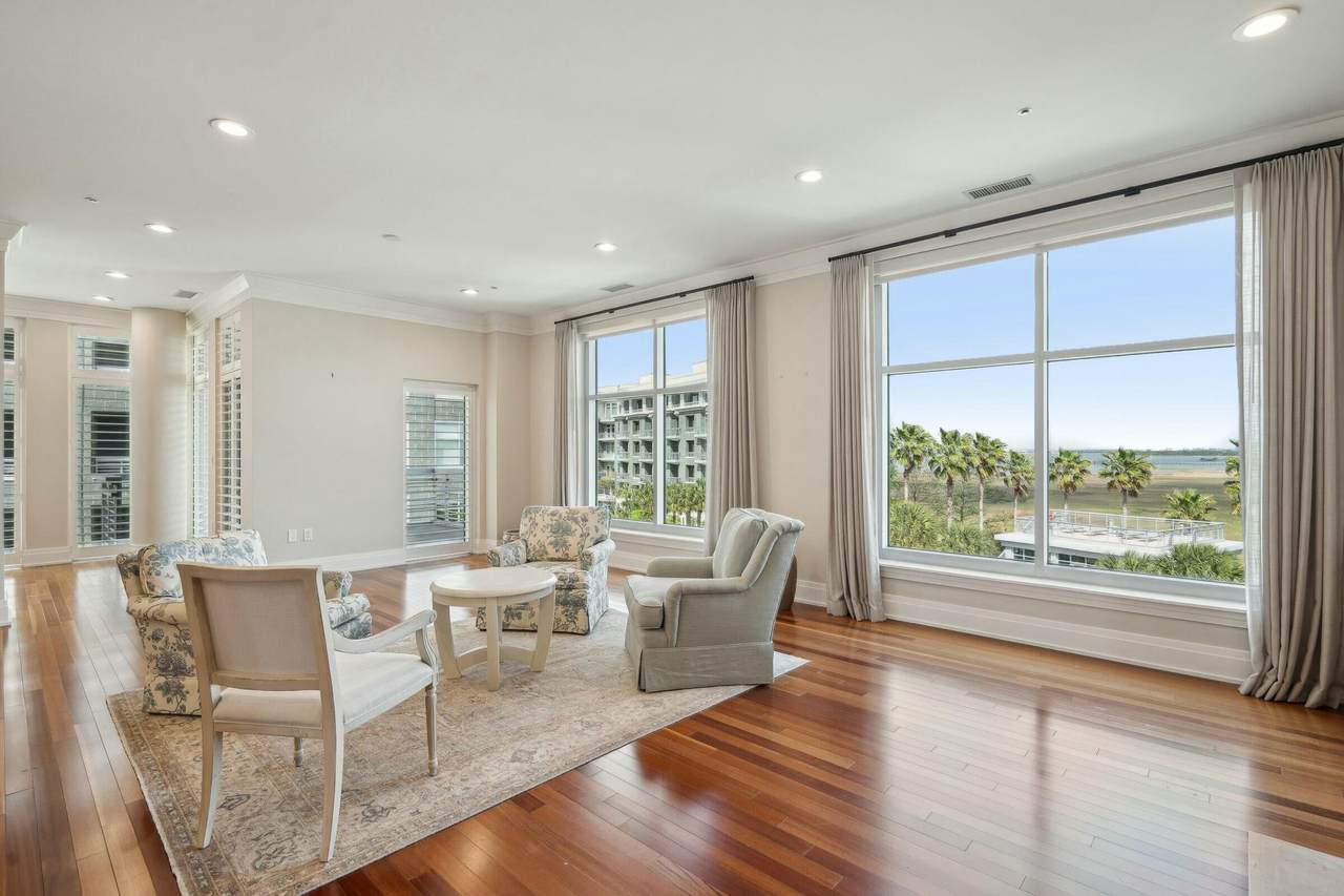 341 Cooper River Drive - Photo 1