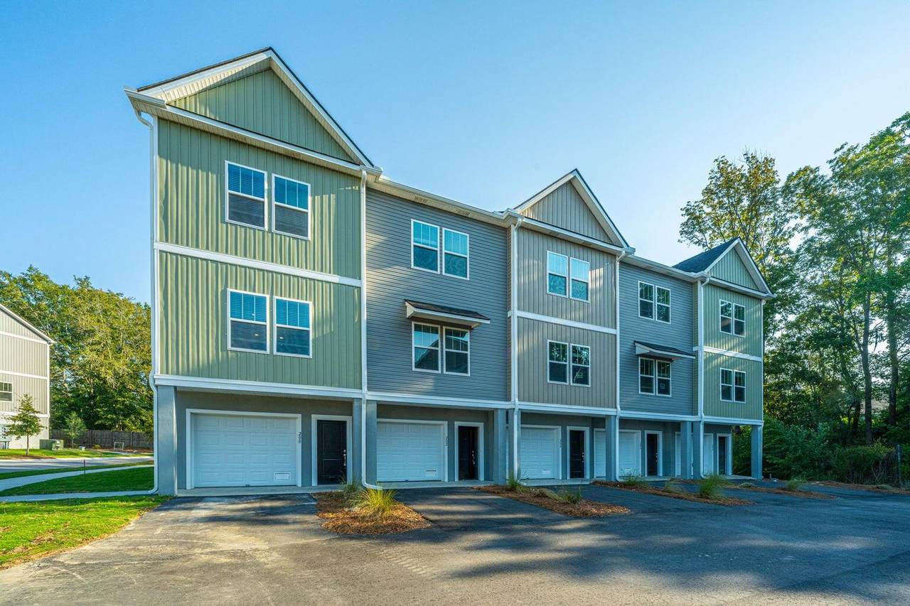 402 Gravy Train Street - Photo 1