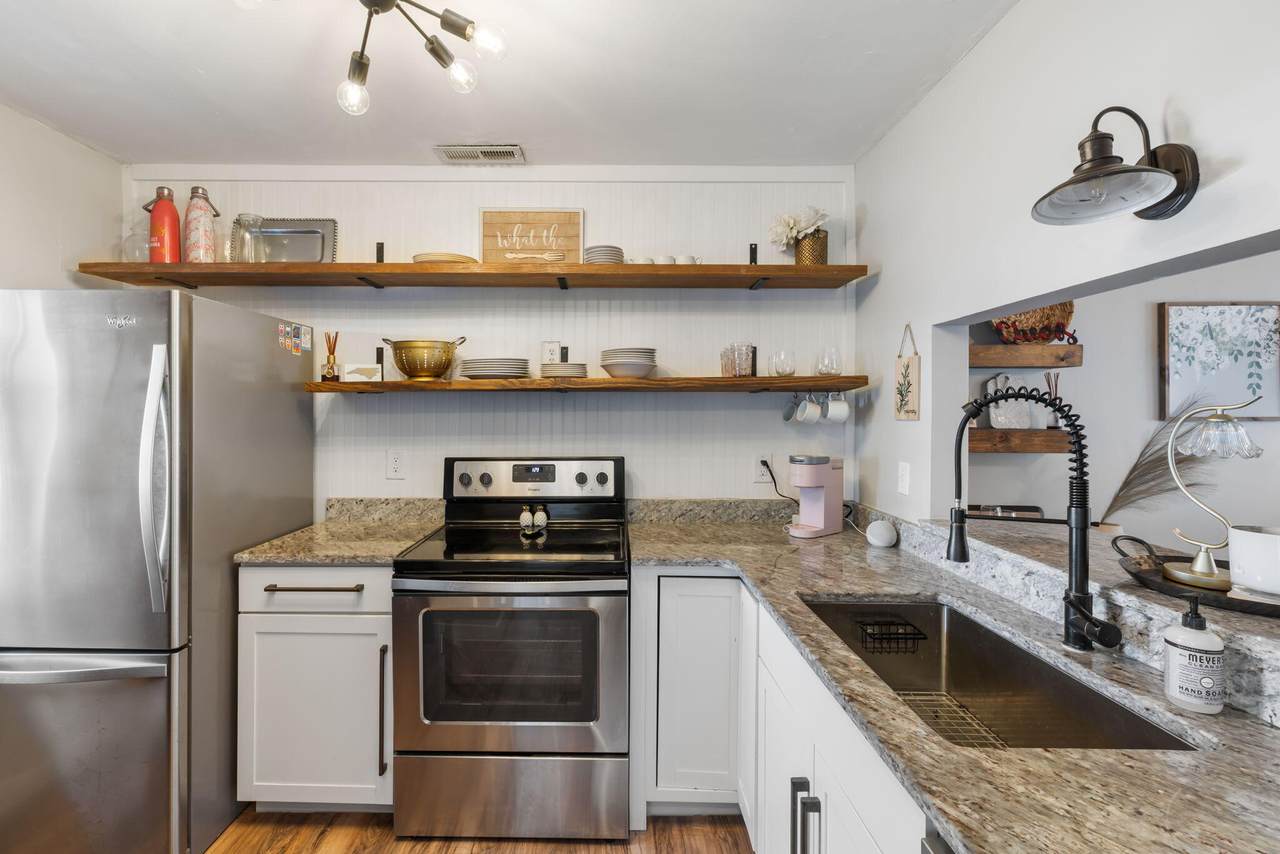 262 Stefan Drive - Photo 1