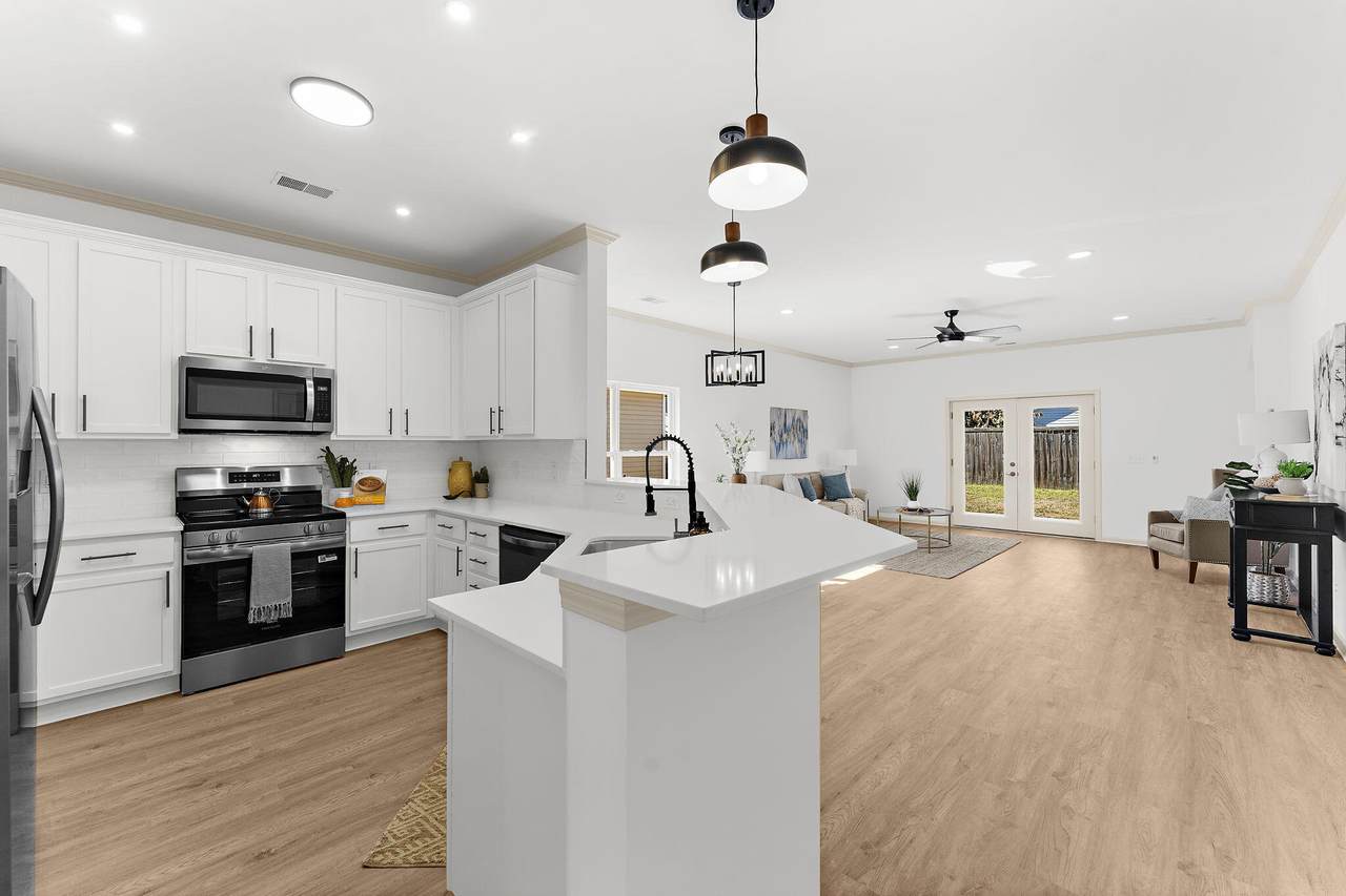 203 Summer View Road - Photo 1