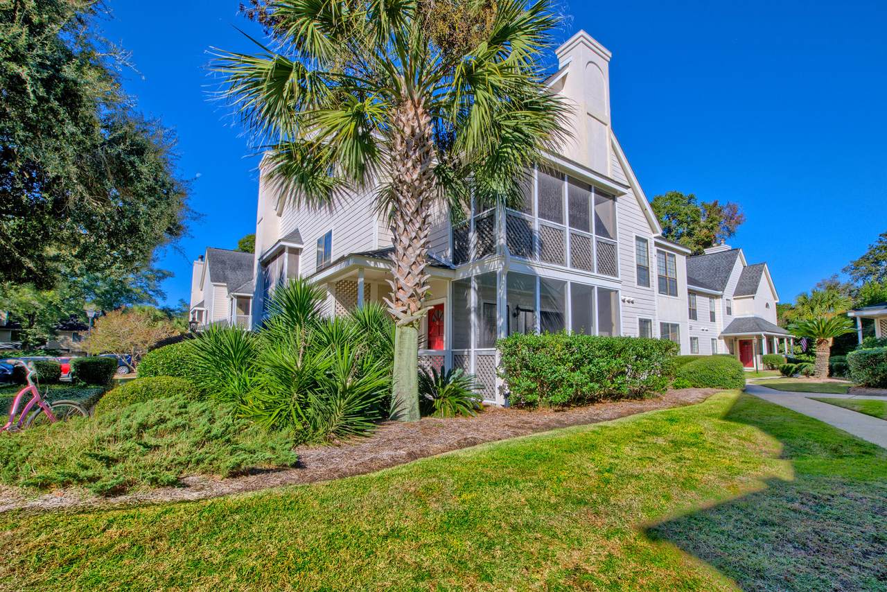 348 Sandpiper Drive - Photo 1