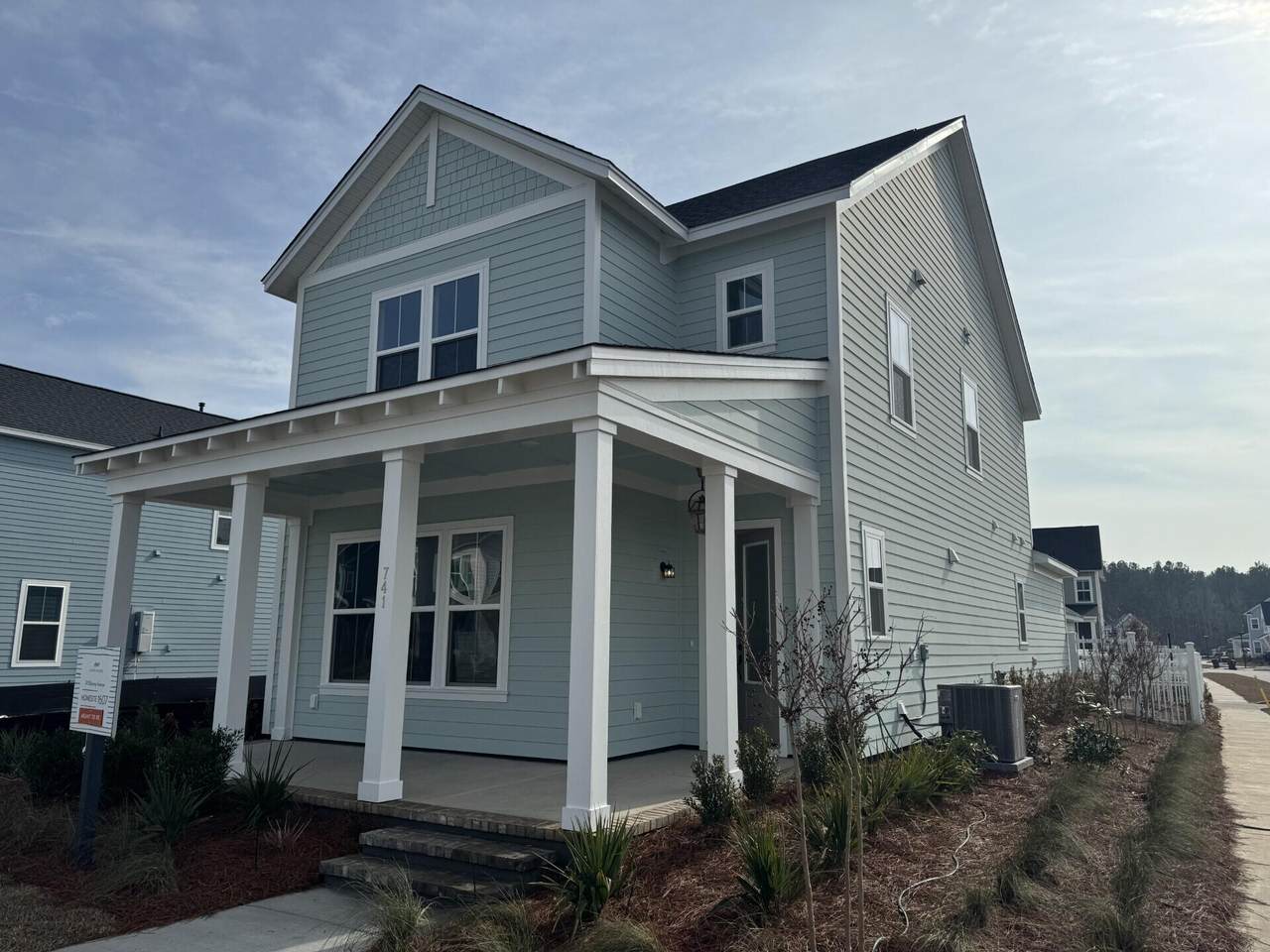 741 Blueway Avenue - Photo 1