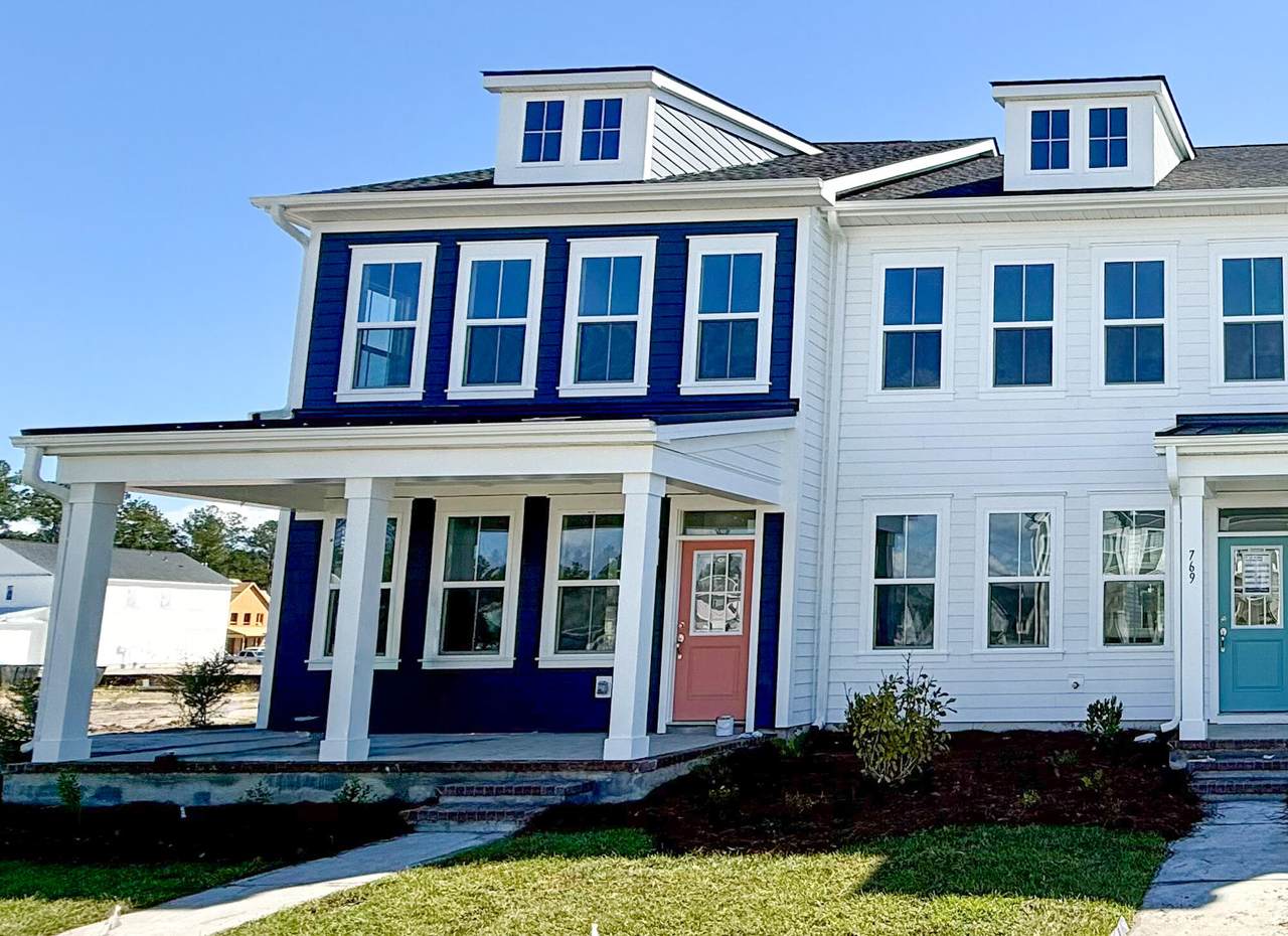 220 Swaying Pine Lane - Photo 1