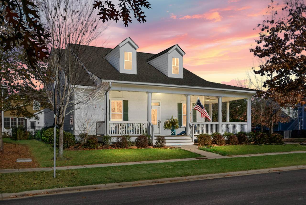 626 Van Buren Drive - Photo 1