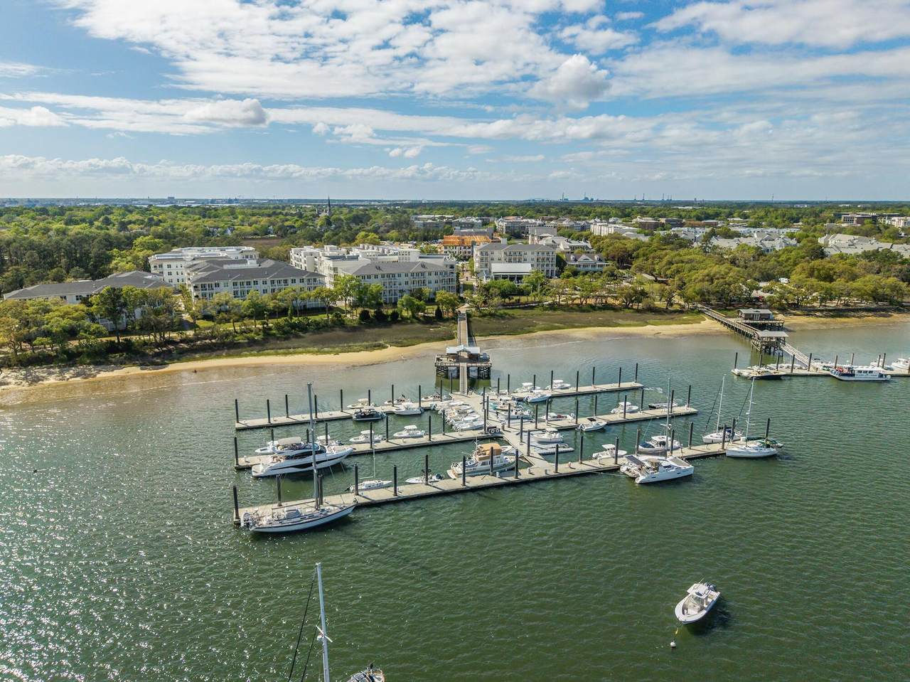 200 River Landing - Photo 1
