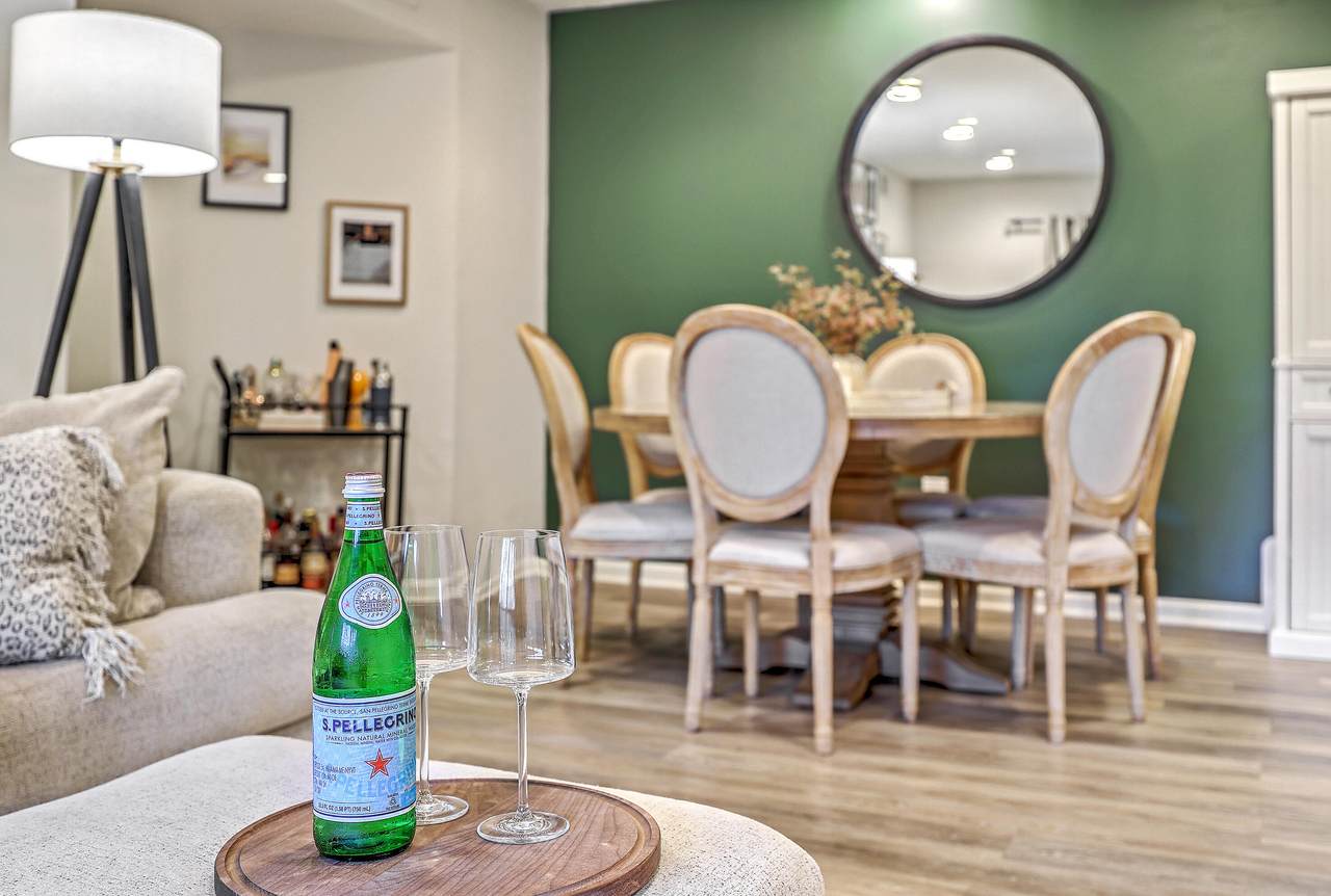 1054 Anna Knapp Boulevard - Photo 1