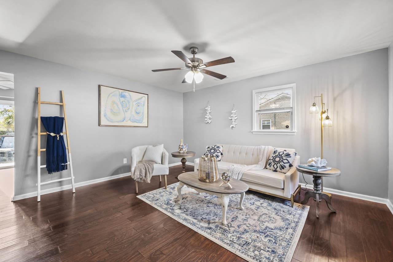 4405 Clovewood Street - Photo 1