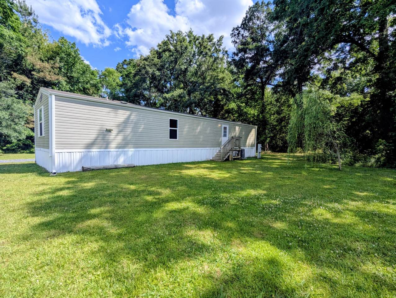 399 Railroad Avenue - Photo 1
