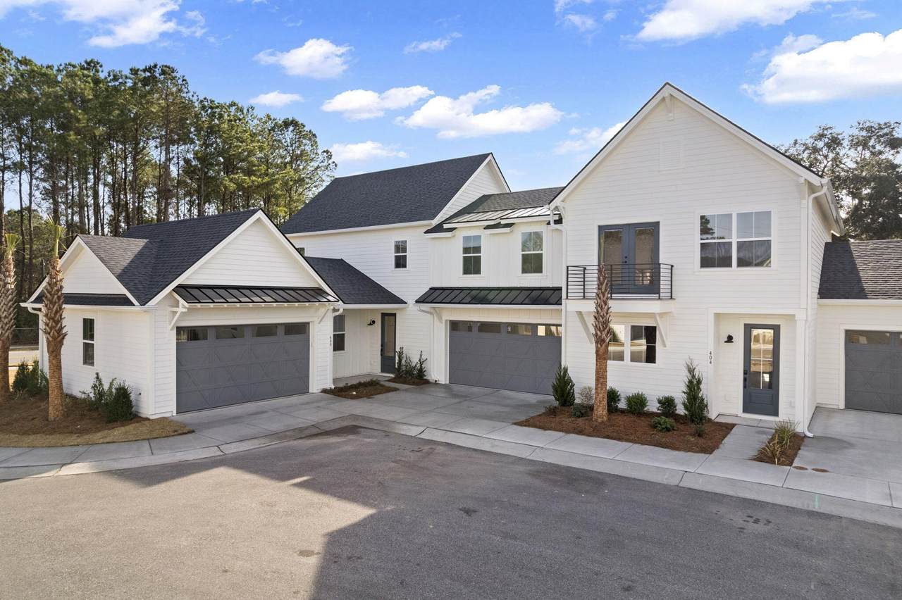 400 Oak Hammock Court - Photo 1