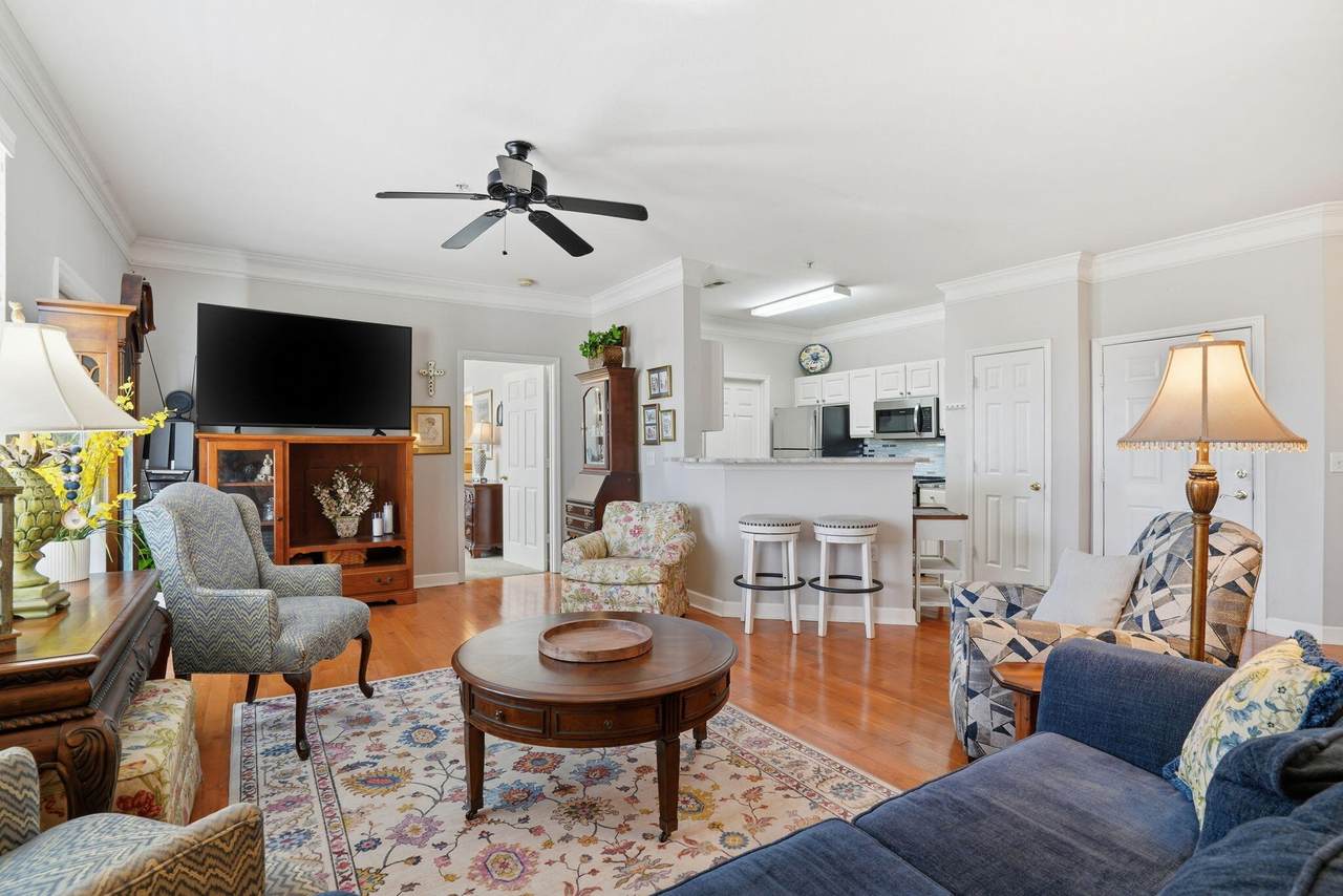 1533 Cambridge Lakes Drive - Photo 1