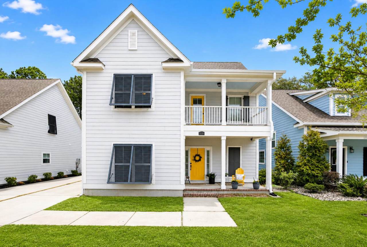 1694 Sparkleberry Lane - Photo 1