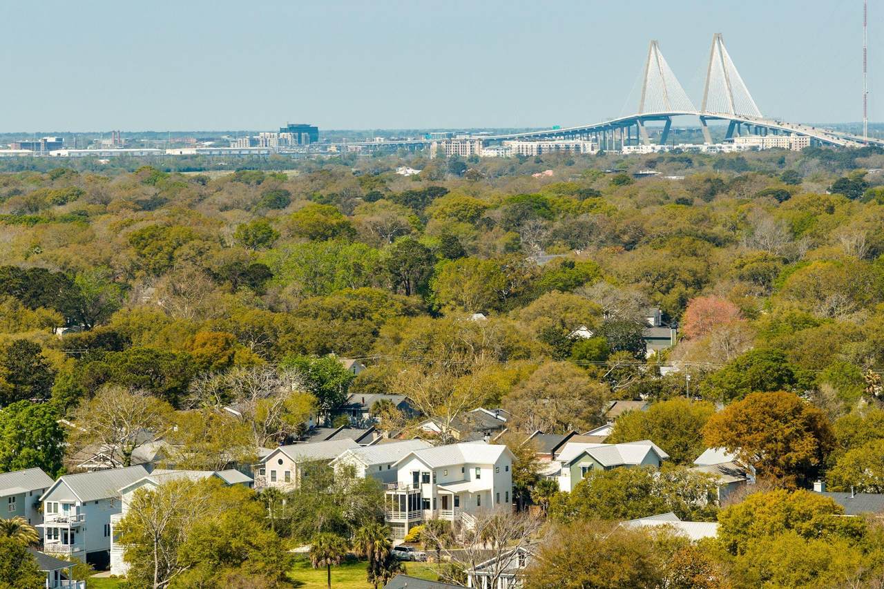 https://bt-photos.global.ssl.fastly.net/charleston/orig_boomver_2_26008683-3.jpg