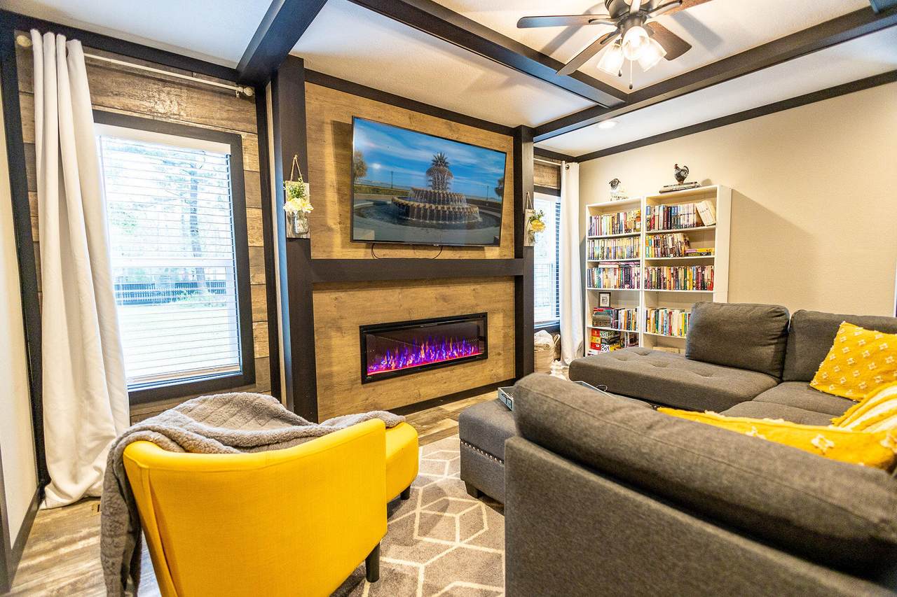 809 Coral Acres Drive - Photo 1