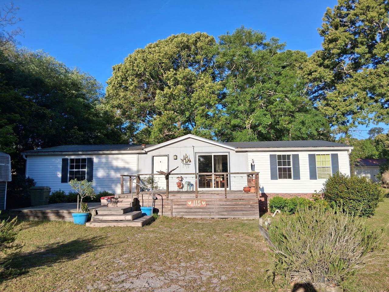 115 Marion Drive - Photo 1