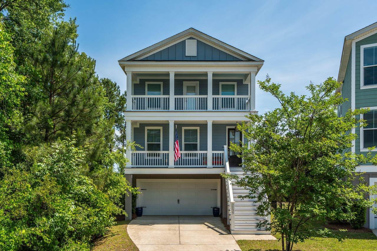1135 Oak Bluff Avenue - Photo 1