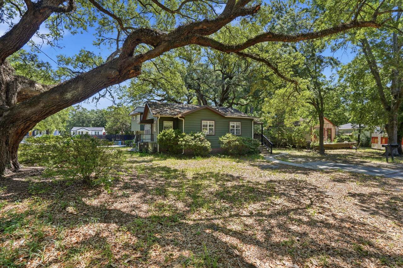 2679 Olympia Avenue - Photo 1