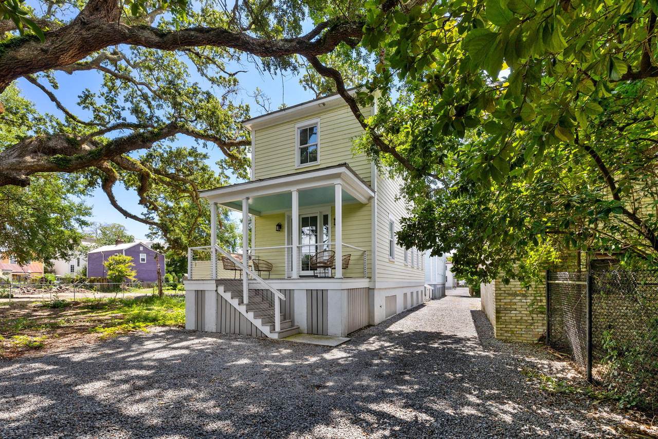 162 Spring Street - Photo 1