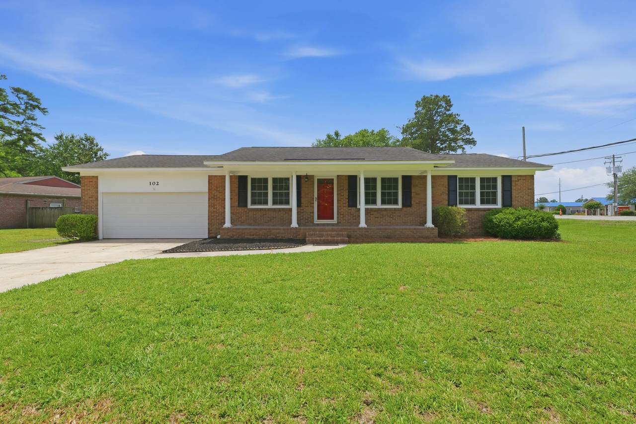 102 Washington Drive - Photo 1