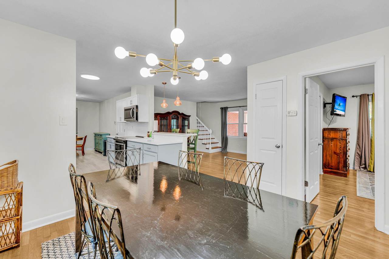 768 Fort Johnson Road - Photo 1