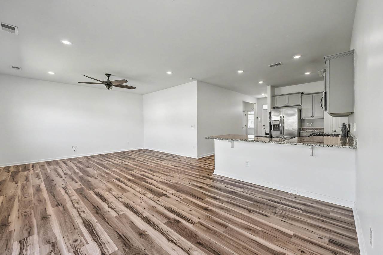 107 Sarcoxie Road - Photo 1