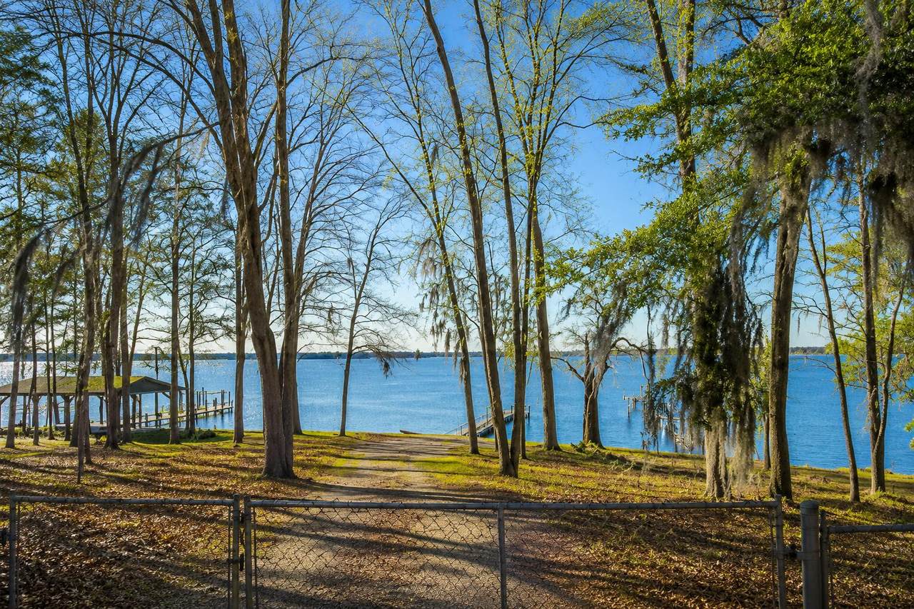 https://bt-photos.global.ssl.fastly.net/charleston/1280_boomver_2_26016460-2.jpg
