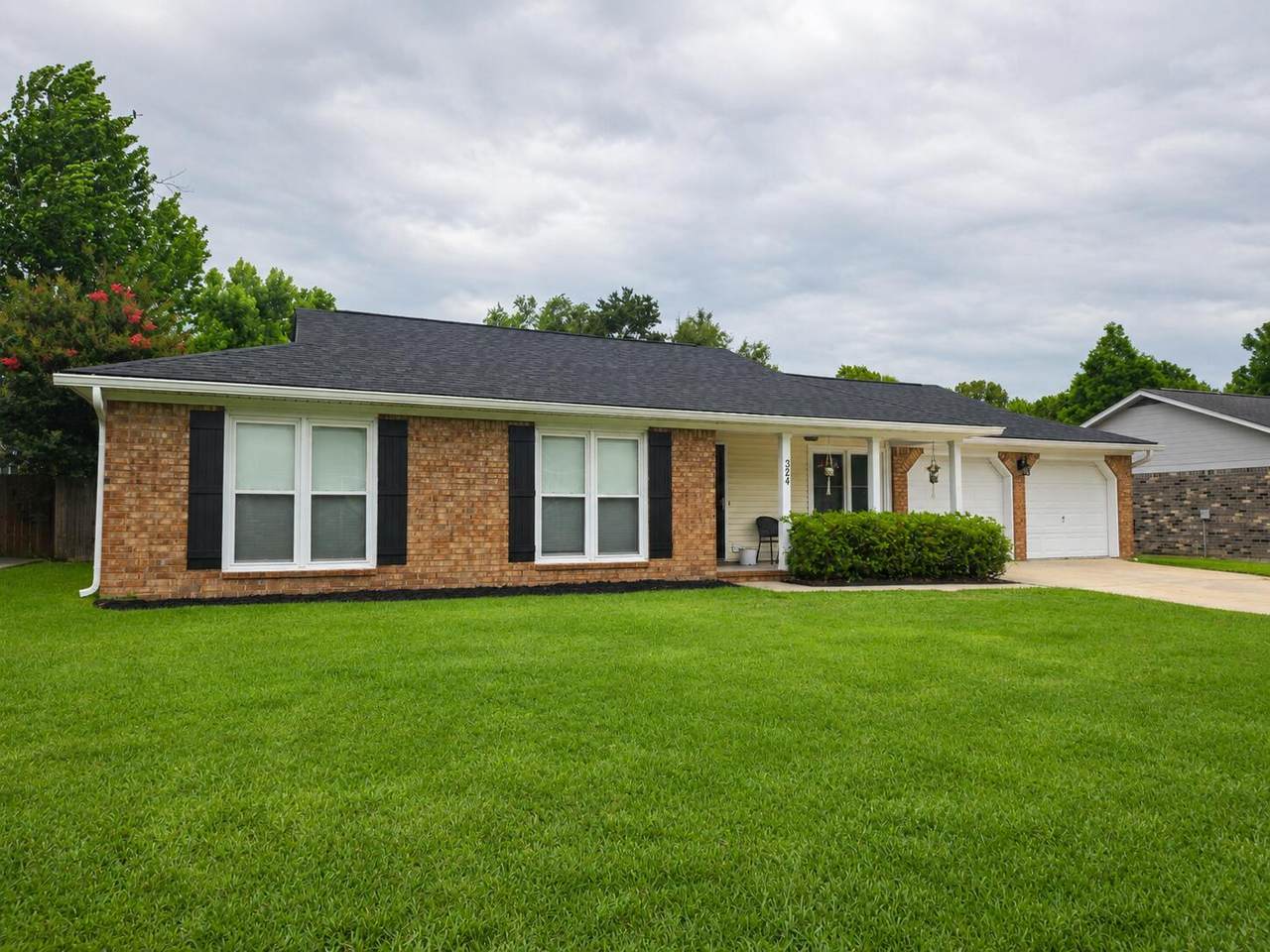 324 Houston Drive - Photo 1