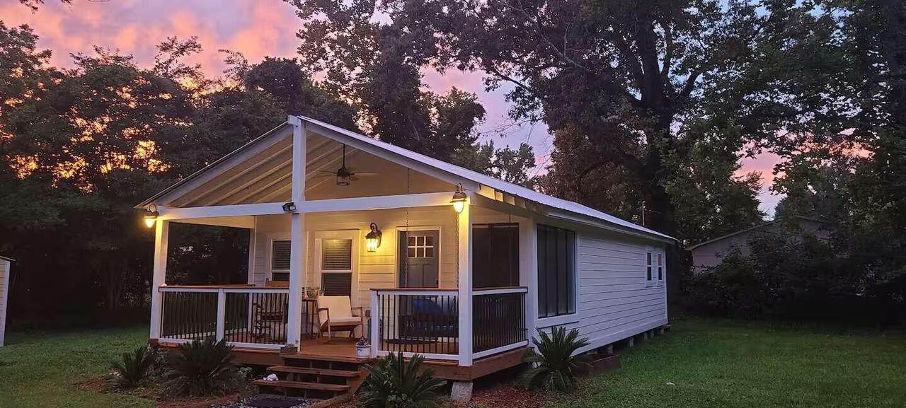 4879 Sam King Road - Photo 1
