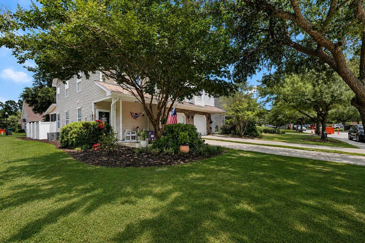 1502 Royal Colony Road - Photo 1