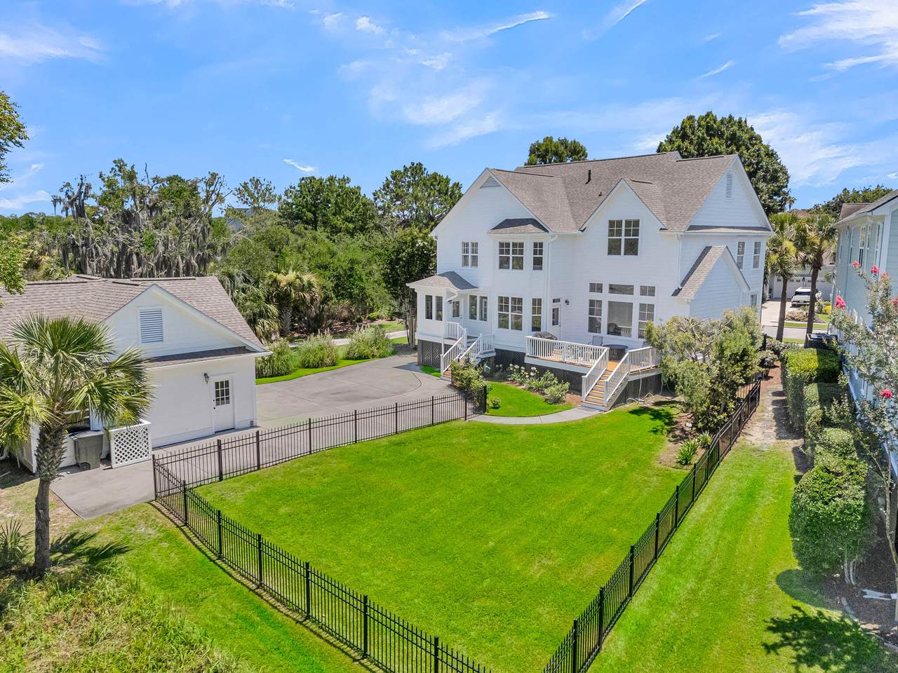 1105 Barfield Street - Photo 1