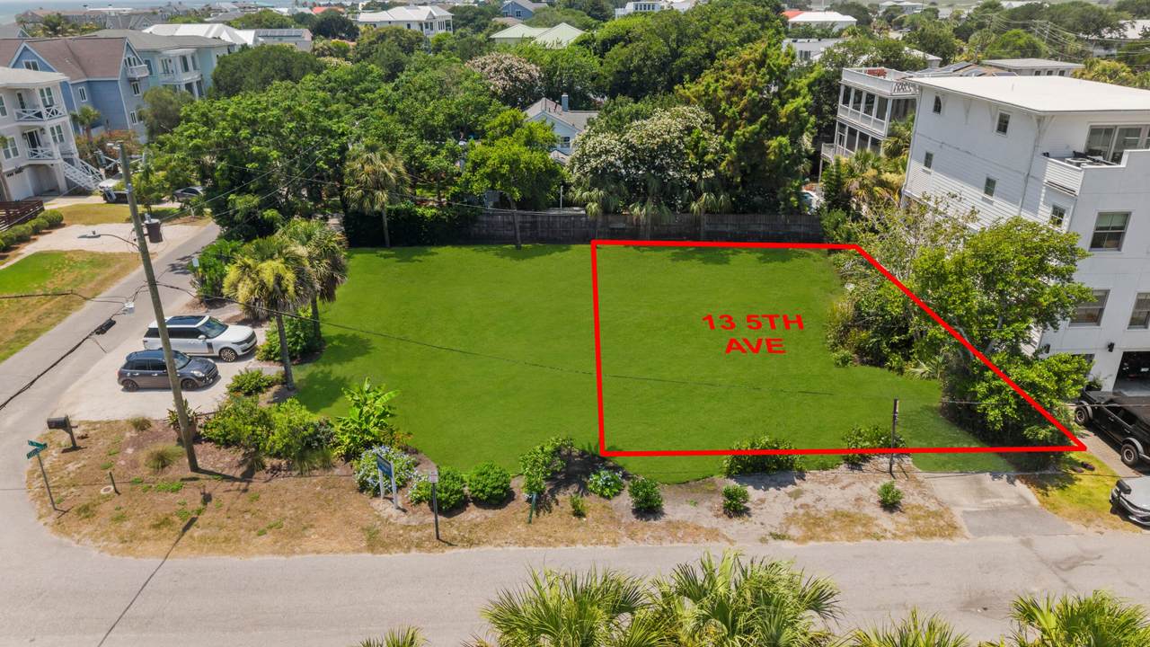 13 5th Avenue - Photo 1