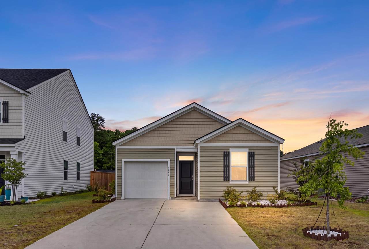 1081 Peridote Way - Photo 1