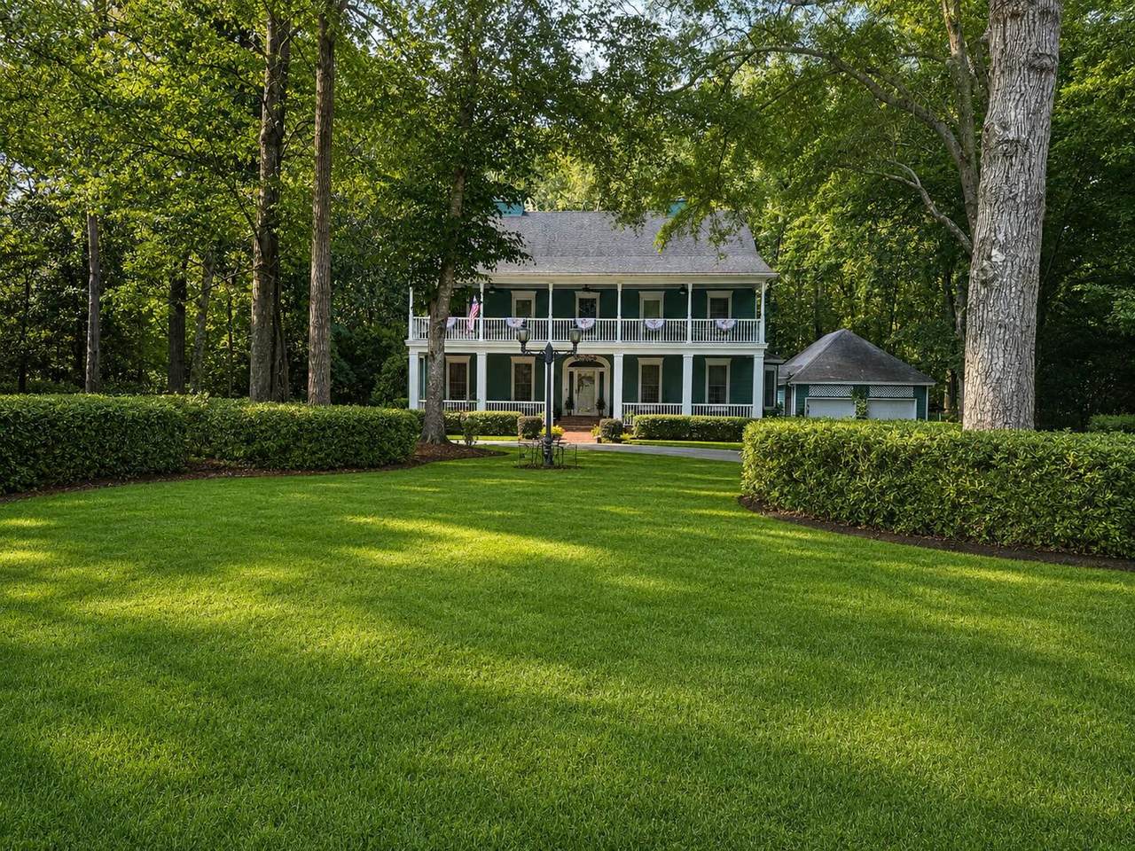 https://bt-photos.global.ssl.fastly.net/charleston/1280_boomver_2_26019641-2.jpg