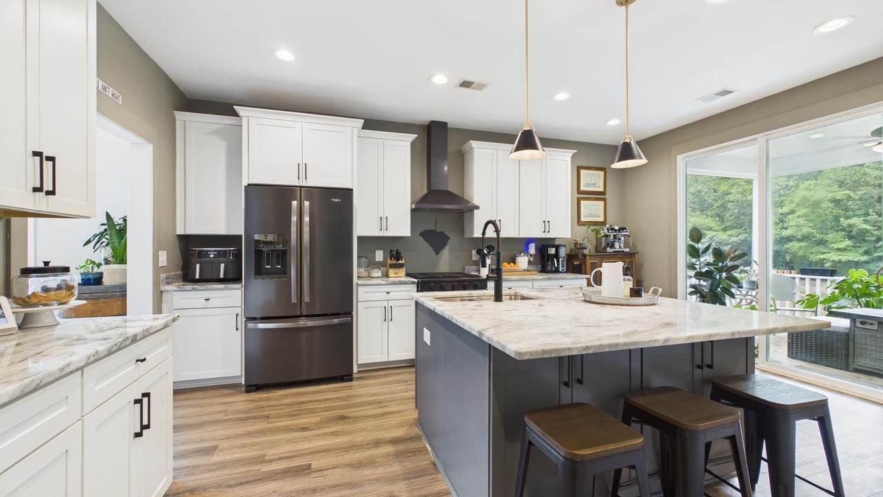 1936 Chestnut Oak Lane - Photo 1