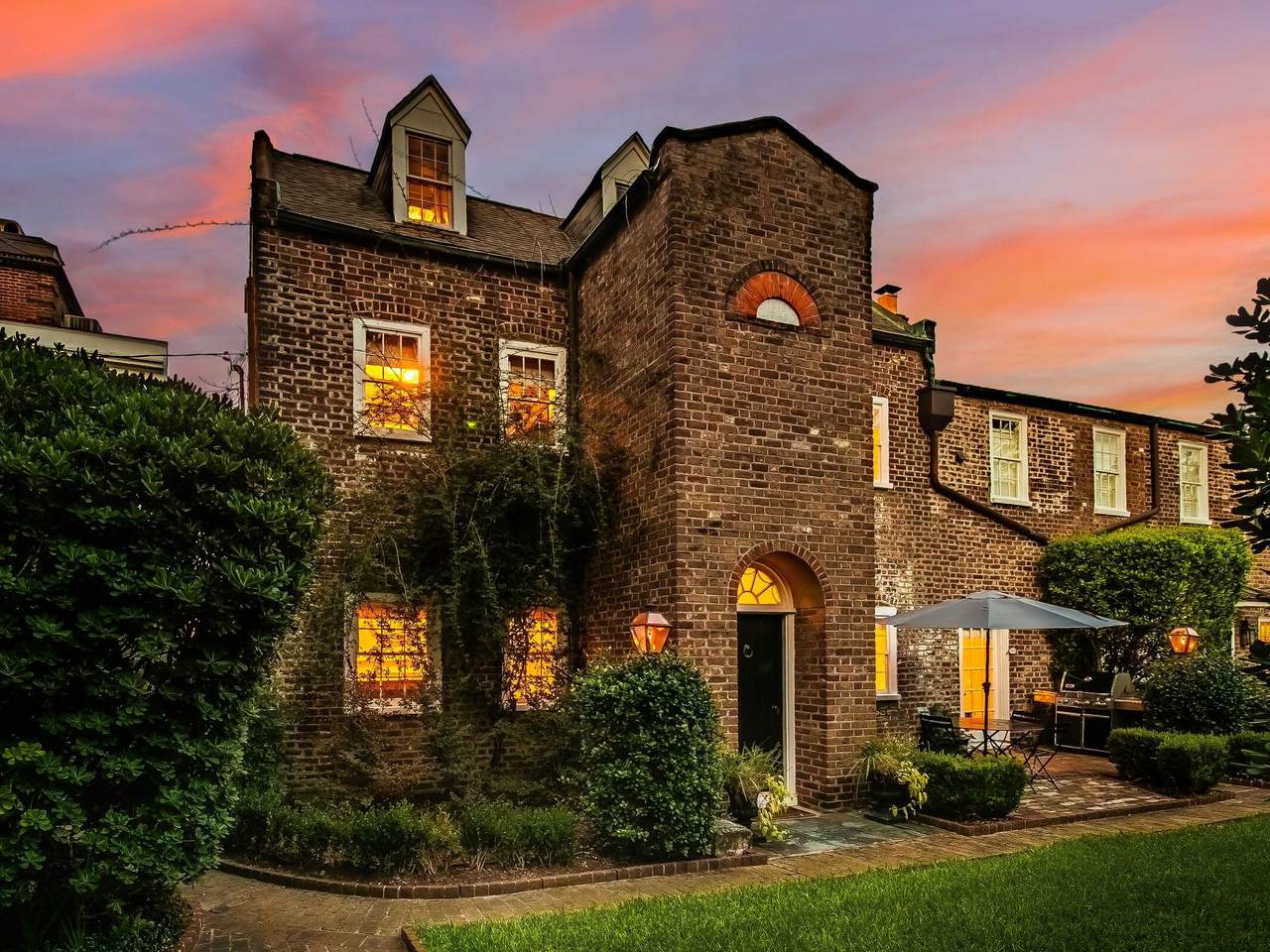 55 Laurens Street - Photo 1