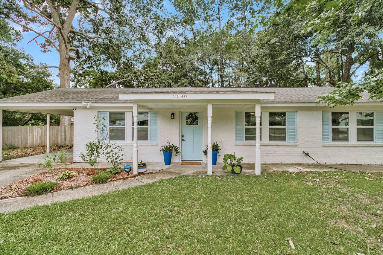 2090 Green Park Avenue - Photo 1