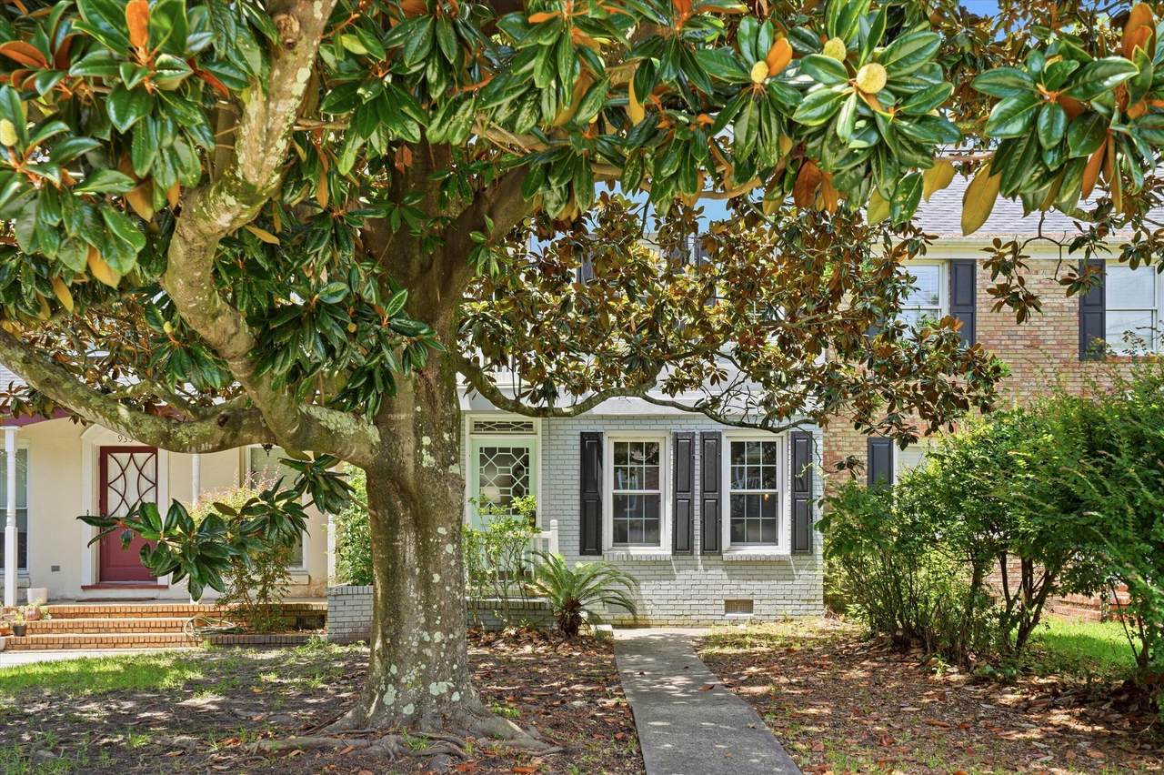 933 Cottingham Drive - Photo 1