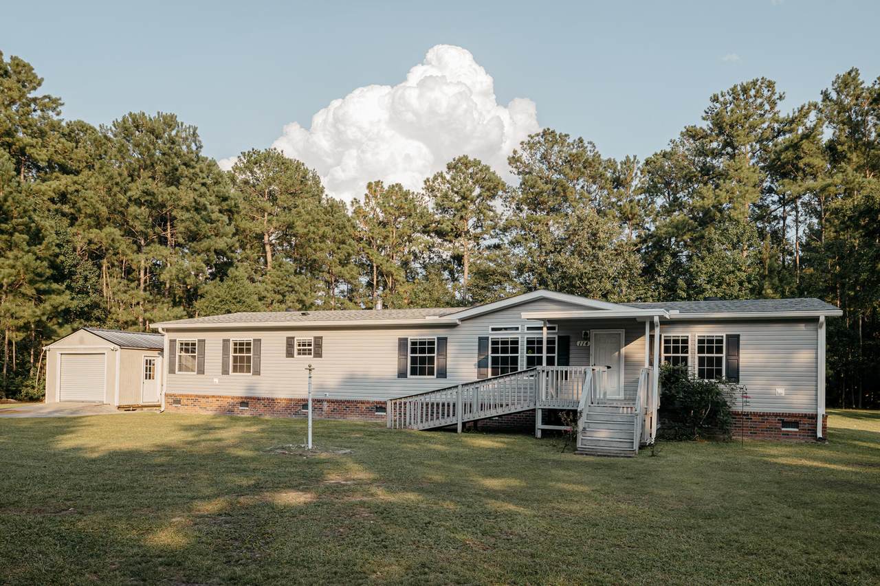 114 Prince Edward Drive - Photo 1