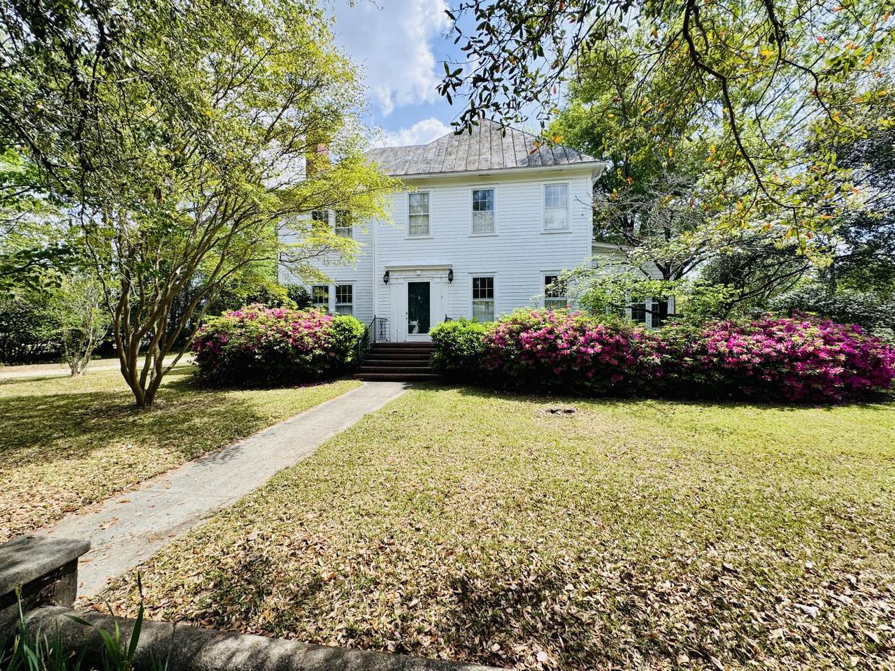 https://bt-photos.global.ssl.fastly.net/charleston/1280_boomver_2_26021908-2.jpg