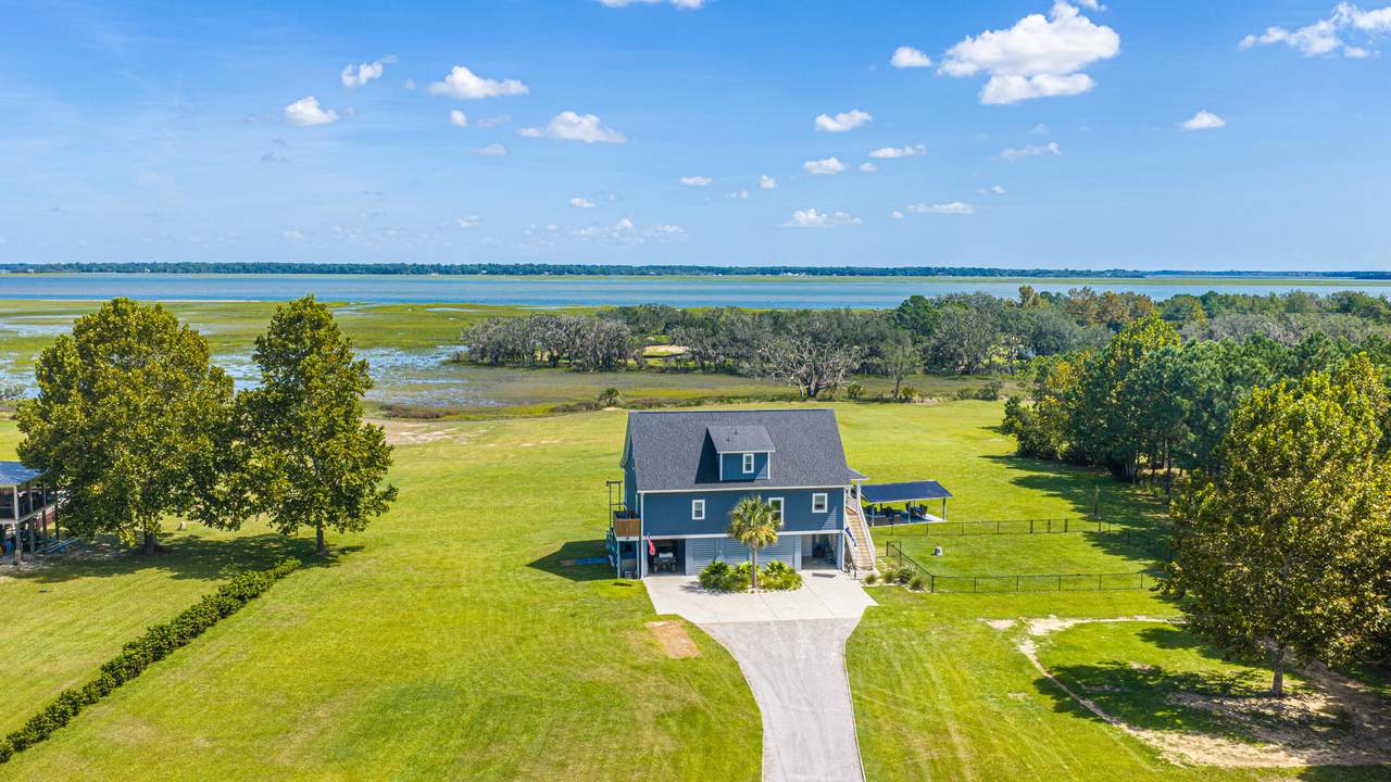 1636 Wharf Ferry Road - Photo 1