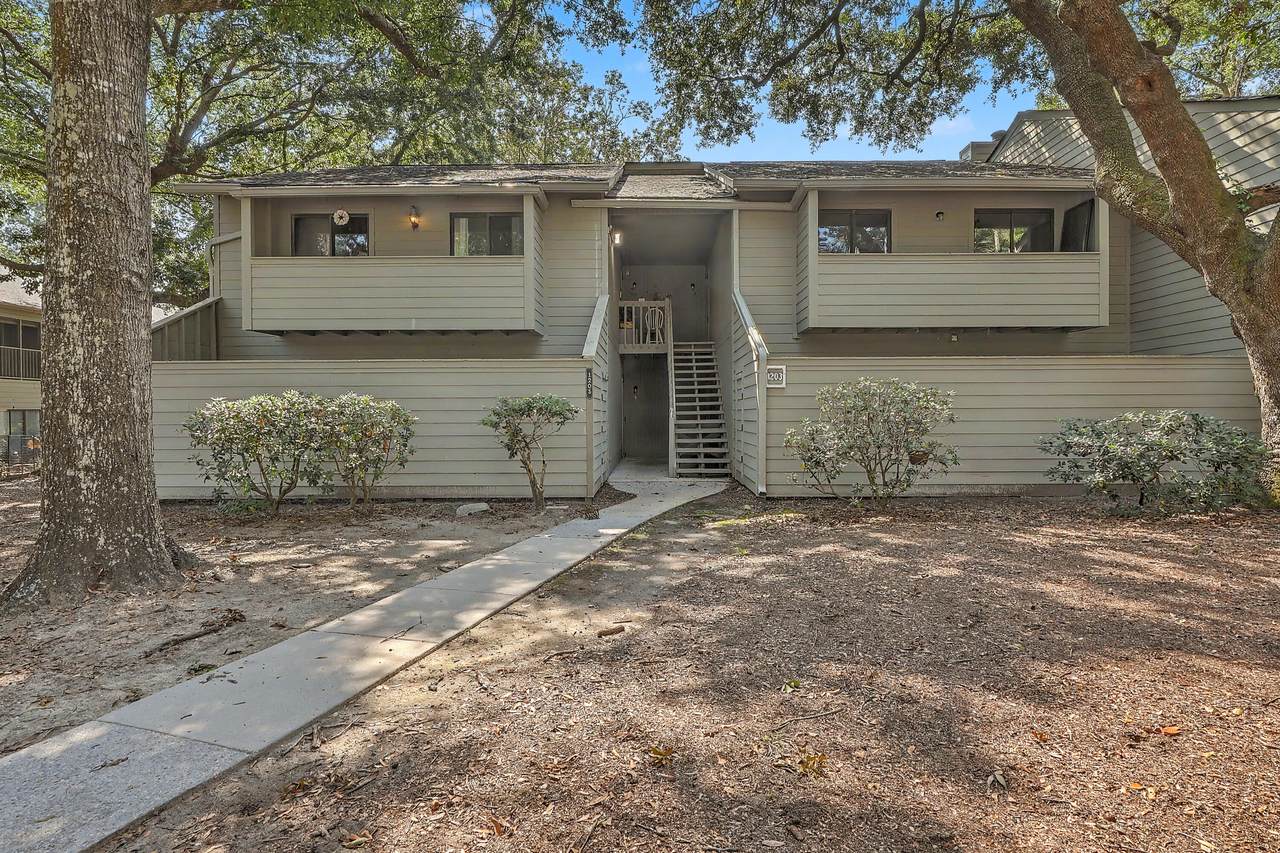 1203 Village Creek Lane - Photo 1