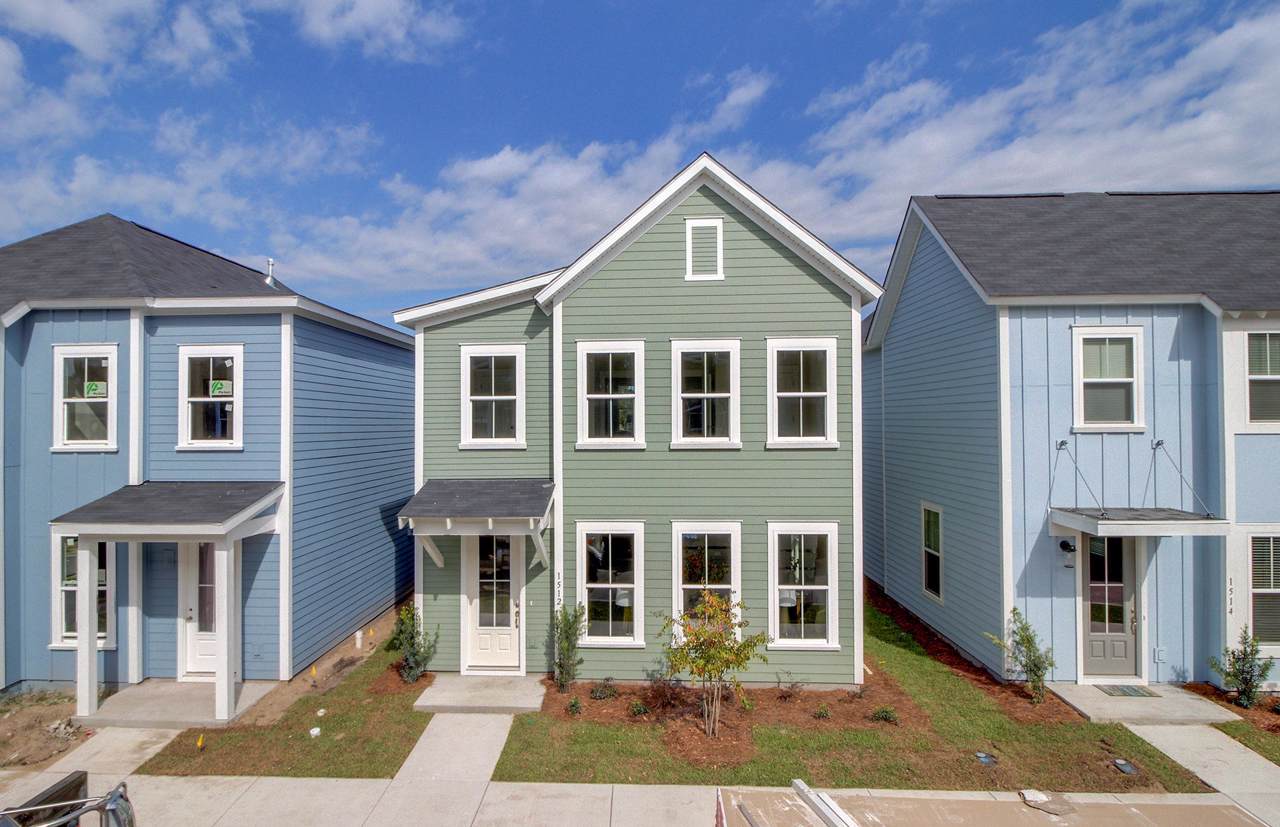 1512 Cuyler Lane - Photo 1
