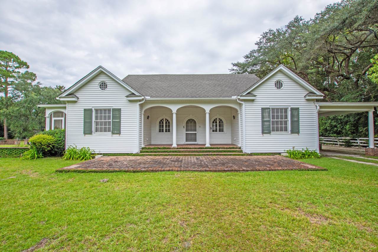 1302 Main Street - Photo 1