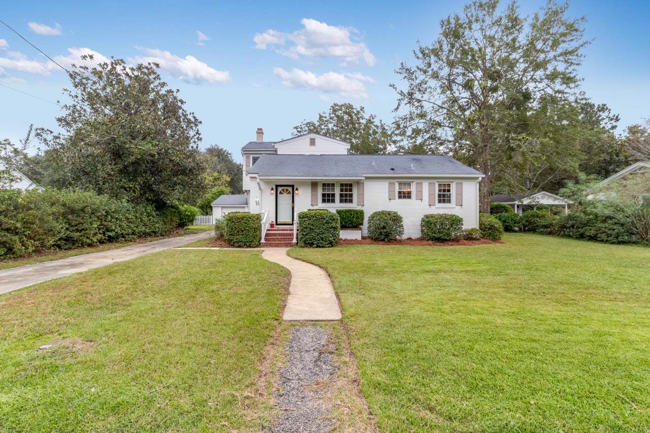 424 Carol Street - Photo 1