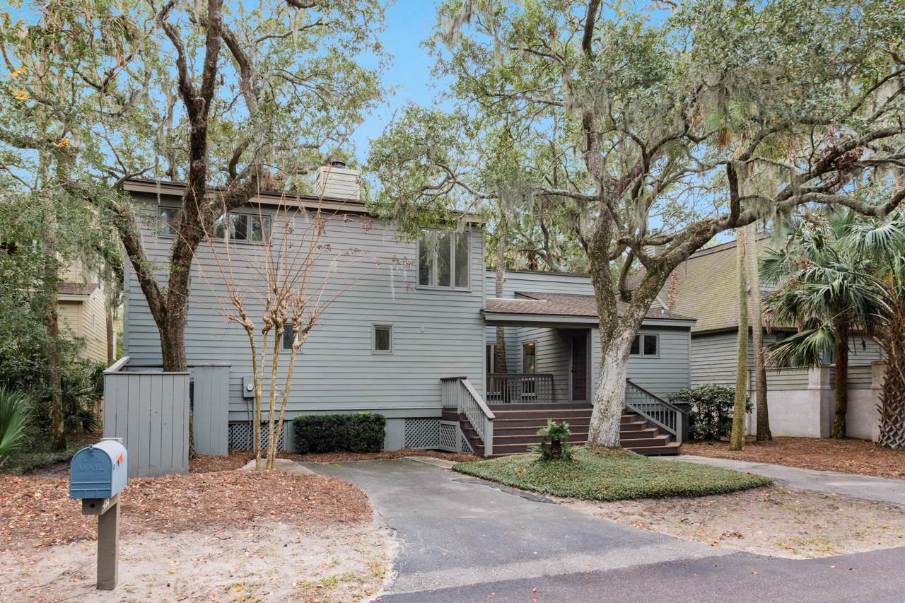 414 Amaranth Road - Photo 1