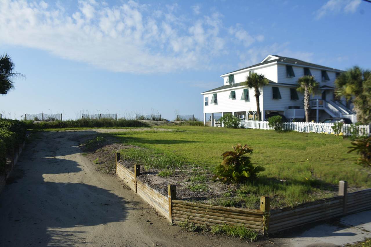 904 Palmetto Boulevard - Photo 1
